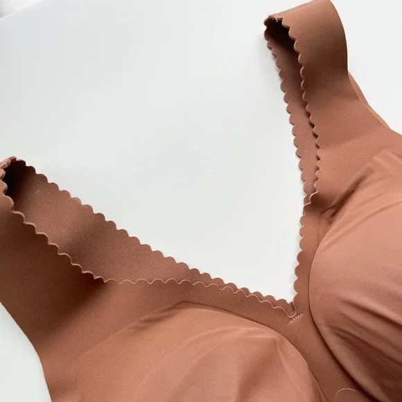 Evelyn & Bobbie The Evelyn Bra Medium Brown Seamless Wireless Stretch - Picture 4 of 7